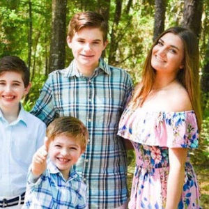 Meet your Posher, Hannah